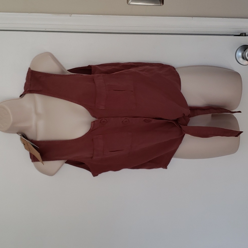 NWT Thread & Supply Tie Front Top Size M